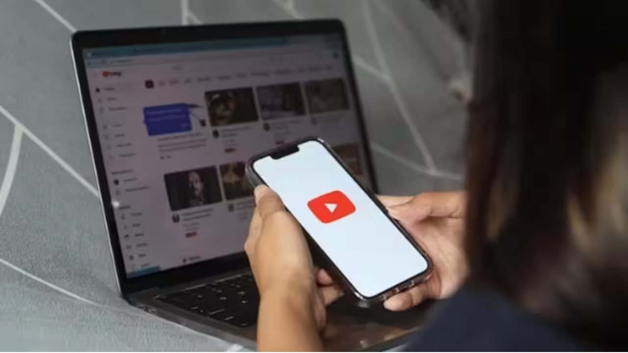 फेसबुक, इंस्टाग्राम के बाद अब यूट्यूब भी हुआ डाउन, वीडियो स्ट्रीम करने में आ रही दिक्कत