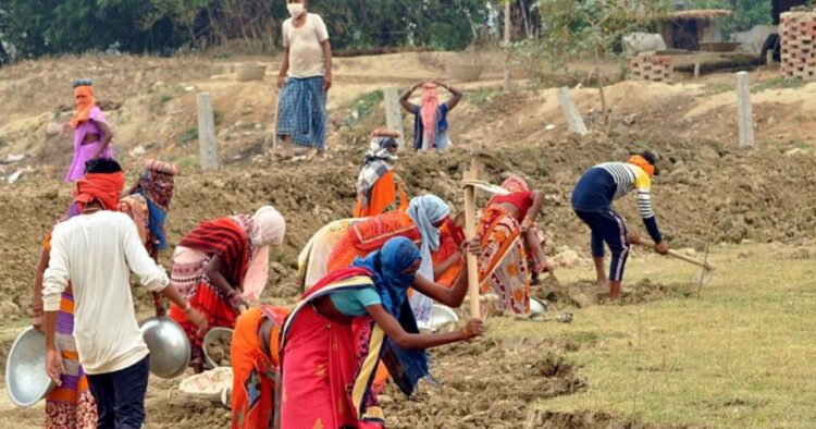 central-government-increased-mnrega-wage-rates-know-how-much-wages-you-will-get-now