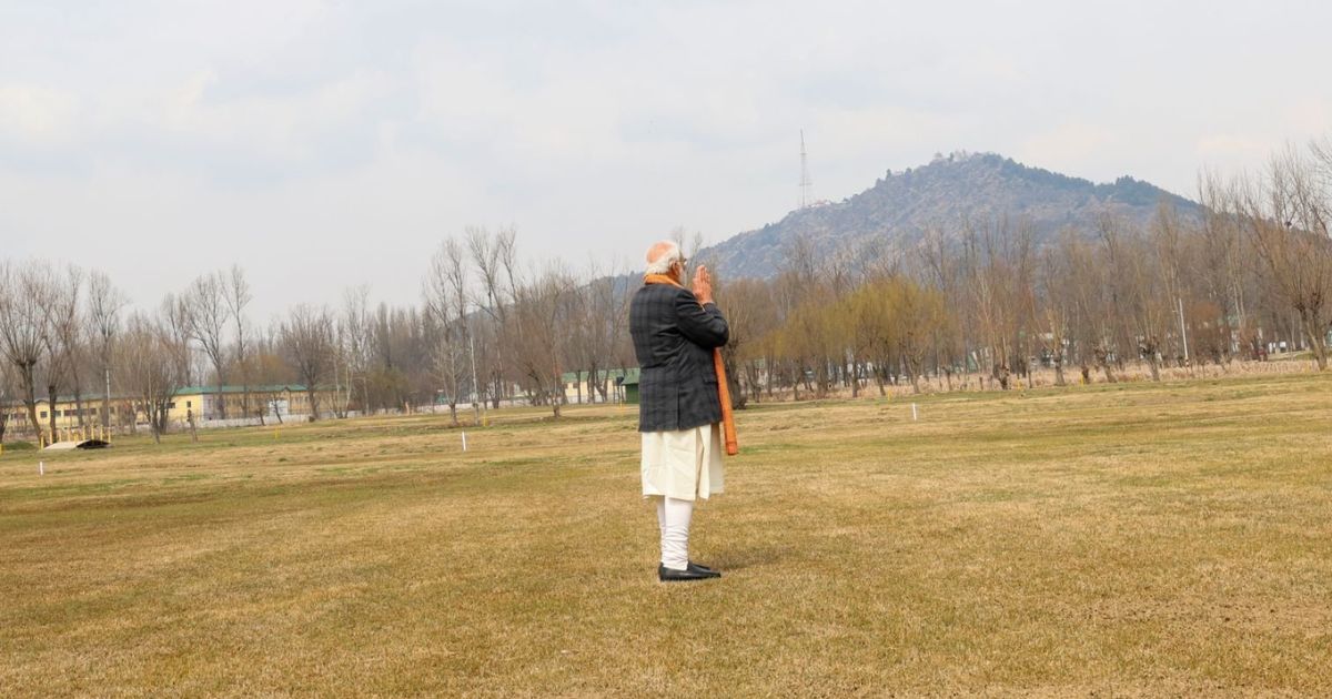 anti-nationals-will-be-shocked-to-see-these-10-pictures-of-pm-modis-jammu-and-kashmir-tour