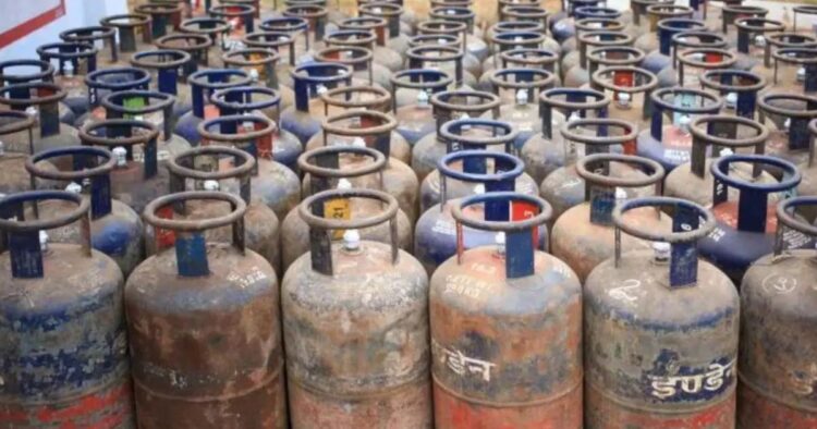 commercial-gas-becomes-cheaper-rs-32-per-cylinder