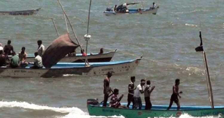 sri-lankan-navy-attacks-indian-fishermen-near-katchatheevu-3-injured