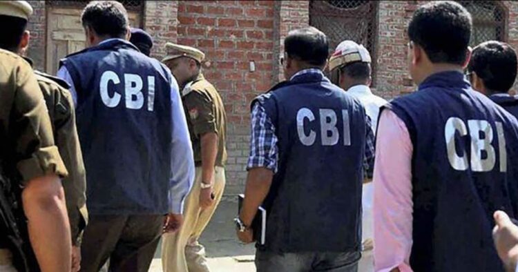 cbi-team-reaches-tmc-leaders-house-in-the-morning