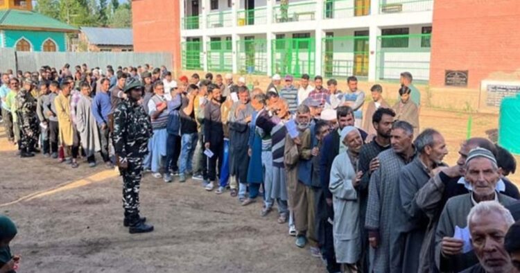 40-year-record-broken-in-jammu-and-kashmir-pm-congratulated-the-people-after-59-voting