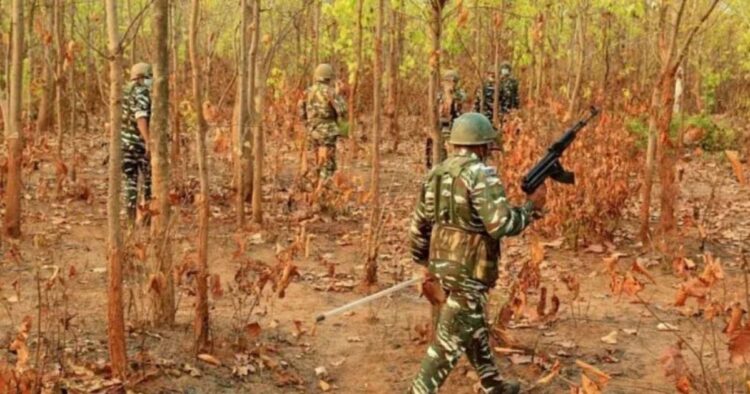 update-jharkhand-encounter-five-naxalites-killed