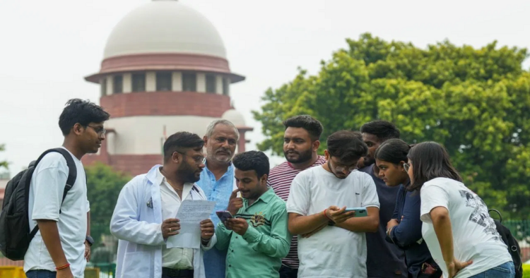 IIT दि्ल्ली के 3 विशेषज्ञों की समिति सही उत्तर पर देगी राय, सुप्रीम कोर्ट का निर्देश