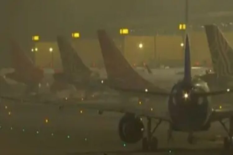 Route of five planes changed at Delhi airport due to bad weather