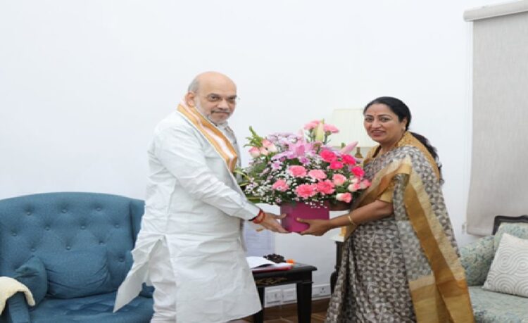 CM Rekha Gupta Met With Amit Shah