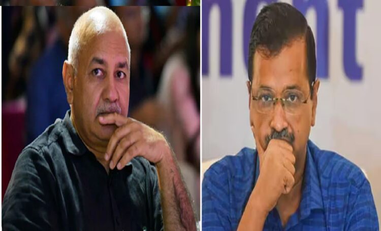 Manish Sisodia and Arvind Kejriwal Loose