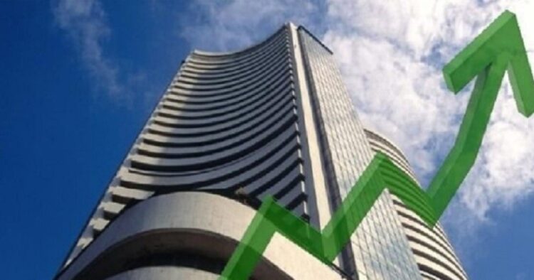 सेंसेक्स और निफ्टी दोनों उछले