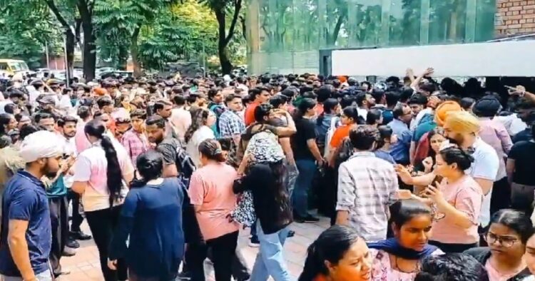 सिविल डिफेंस वालंटियर बनने के लिए चंडीगढ़ में लोगों की भारी भीड़