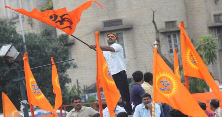 दक्षिण भारत में कब और कहां कट्टरपंथियों ने हिन्दू नेताओं को बनाया गया निशाना?